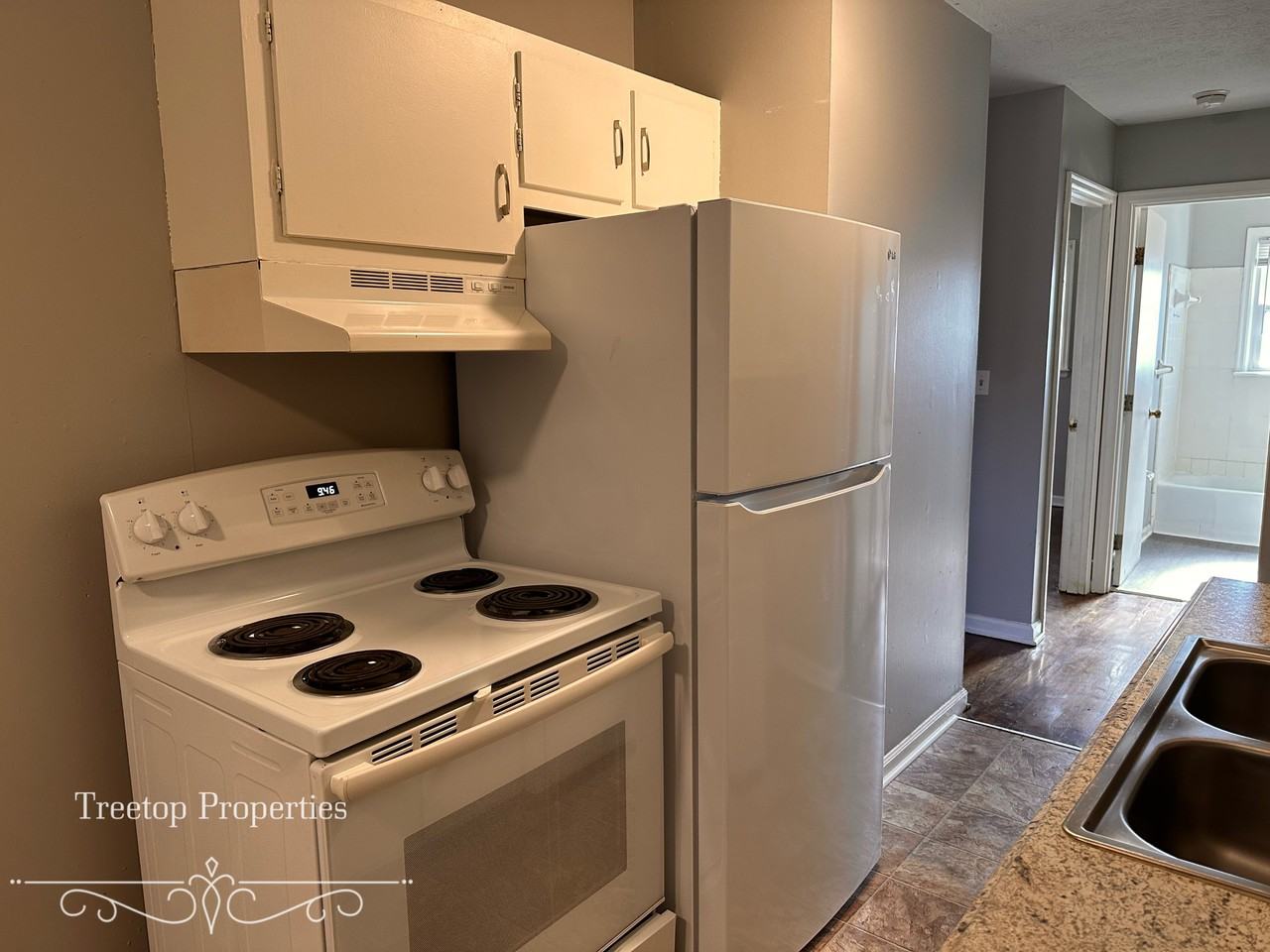 1345 Royalty Ct #8 - Photo 7 of 10