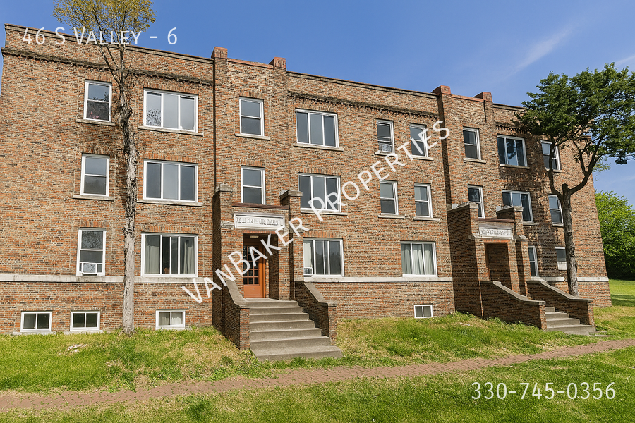 46 S Valley St #6 - Photo 6 of 8