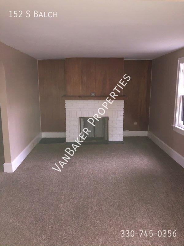 152 S Balch St - Photo 3 of 9