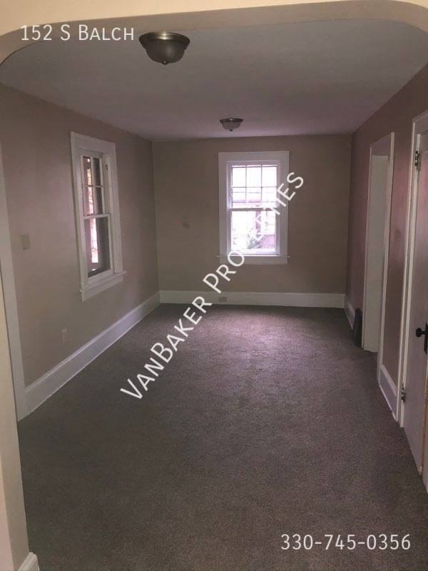 152 S Balch St - Photo 7 of 9