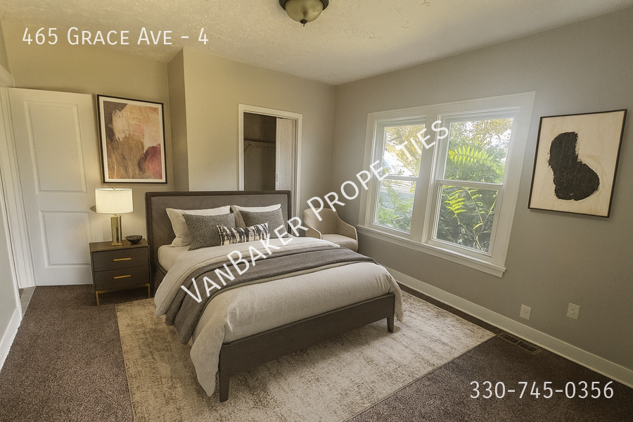 465 Grace Ave #4 - Photo 3 of 6