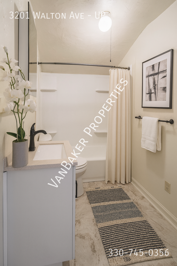 3201 Walton Ave #UP - Photo 2 of 5