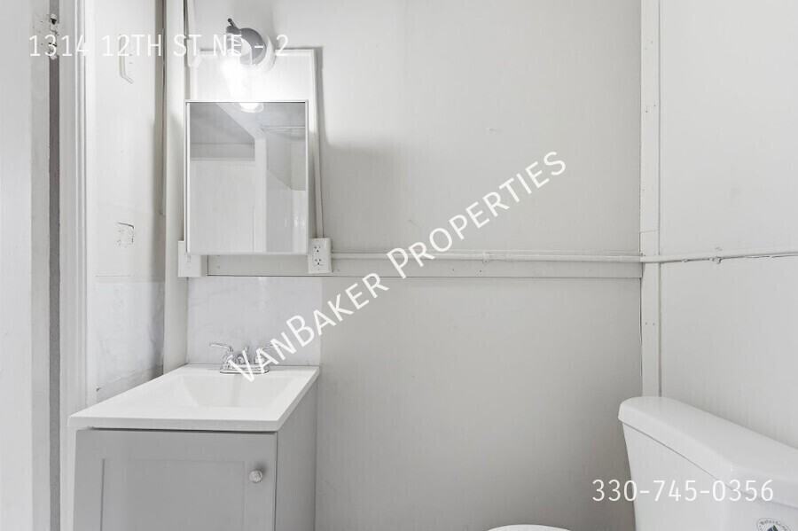 1314 12th St Ne #2 - Photo 7 of 9
