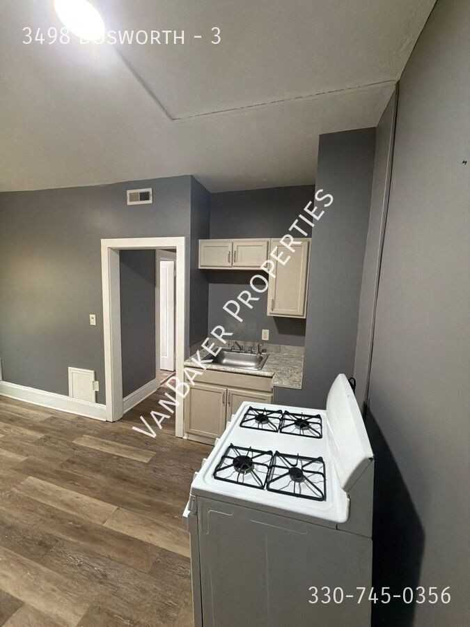 3498 Bosworth Rd #3 - Photo 2 of 10