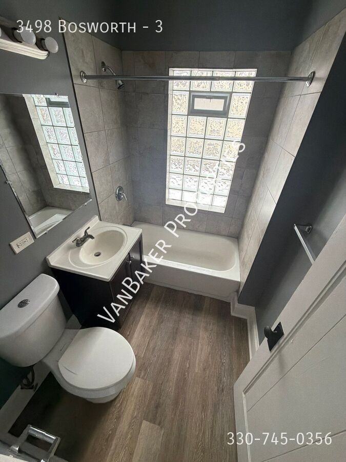 3498 Bosworth Rd #3 - Photo 5 of 10