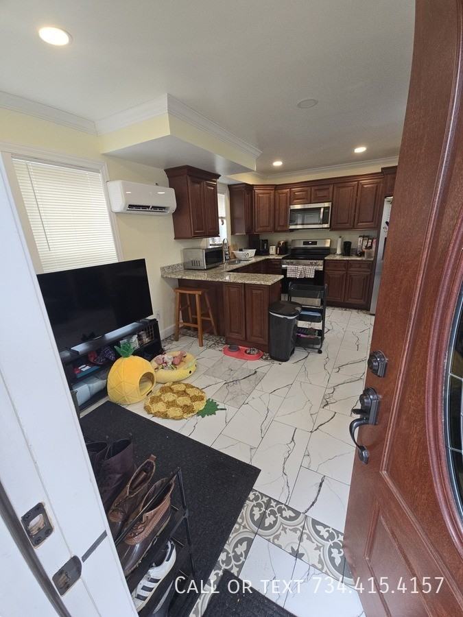 536 Walnut St Apt 1 #1 - Photo 7 of 34