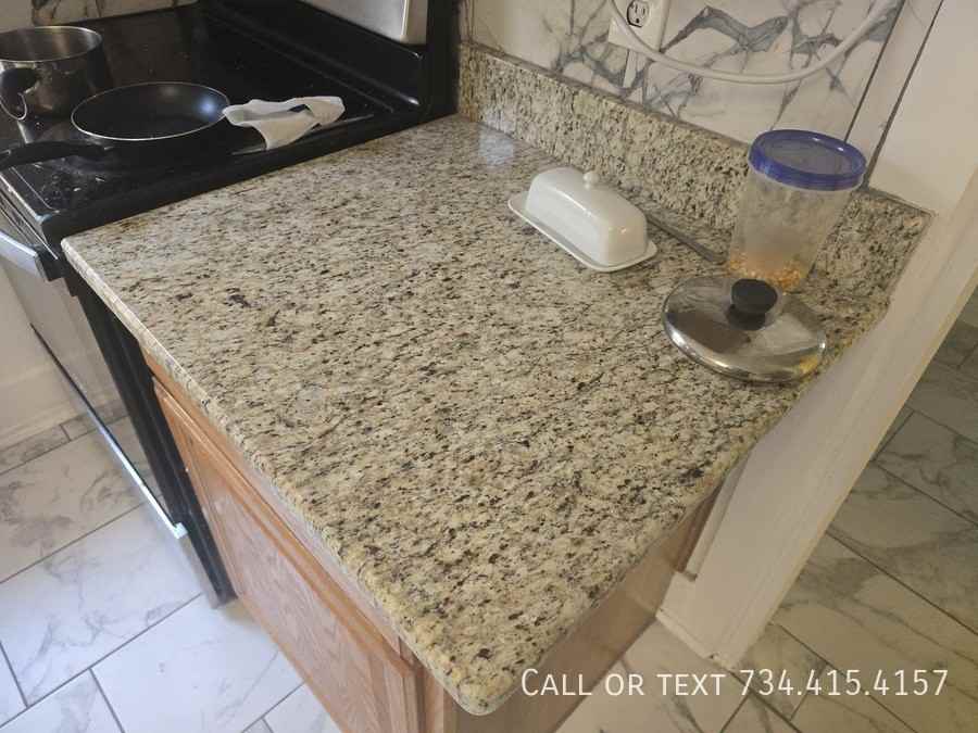 430 S 4th Ave Apt 2 - Photo 7 of 24