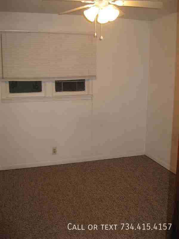 2866 Golfside Dr - Photo 7 of 13