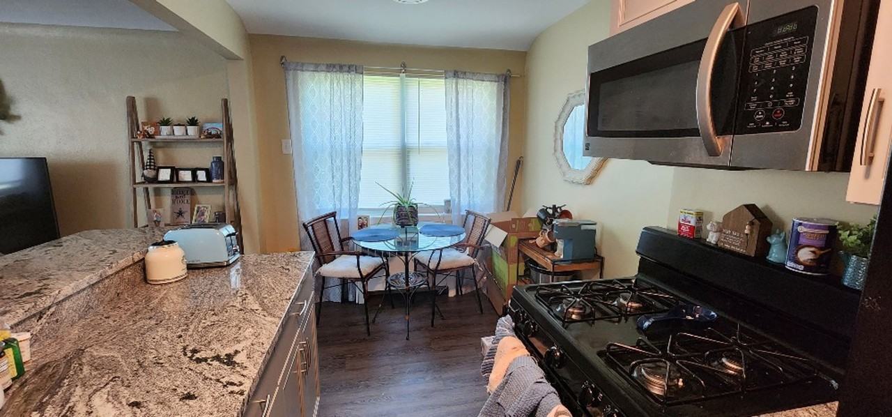 13 S 19th St #B - Photo 4 of 8