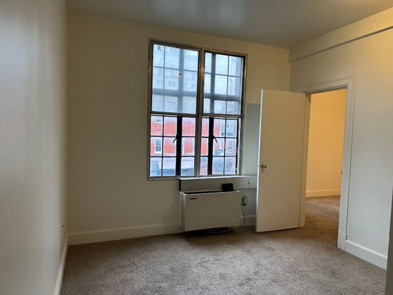 213 N 2nd St #B5 - Photo 2 of 9