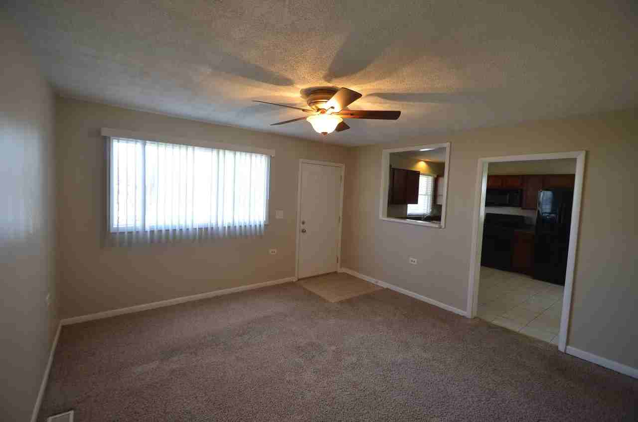 308 Barry Ave - Photo 2 of 8