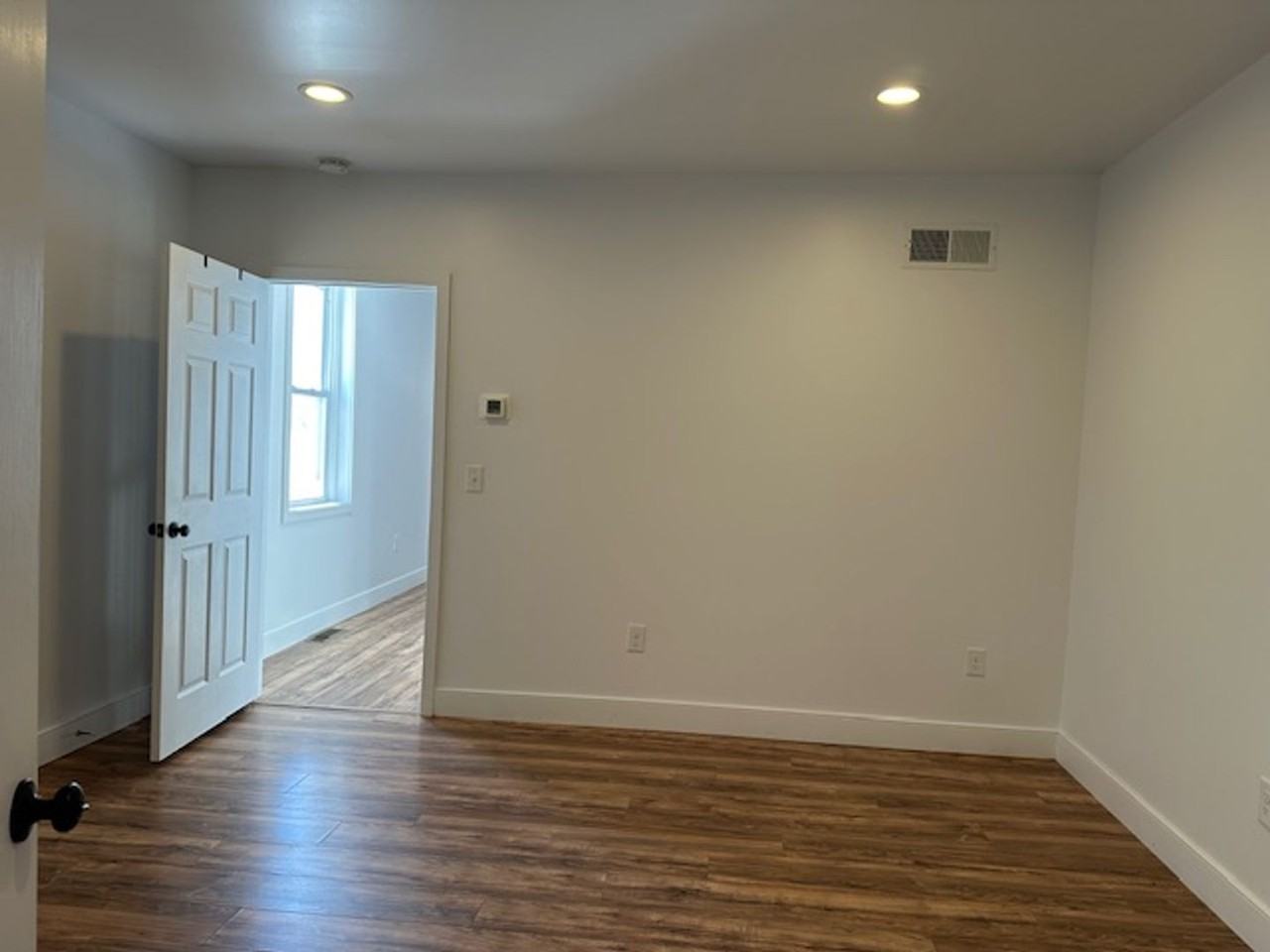 642 N 3rd Ave #1 - Photo 7 of 7