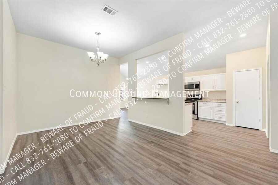 1118 Grace Dr - Photo 5 of 39