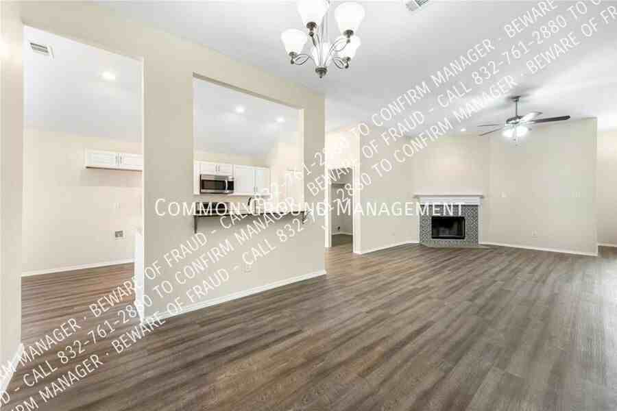 1118 Grace Dr - Photo 6 of 39