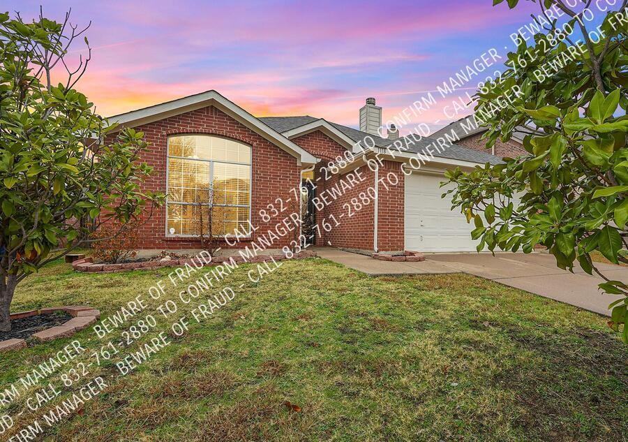 1118 Grace Dr - Photo 2 of 20