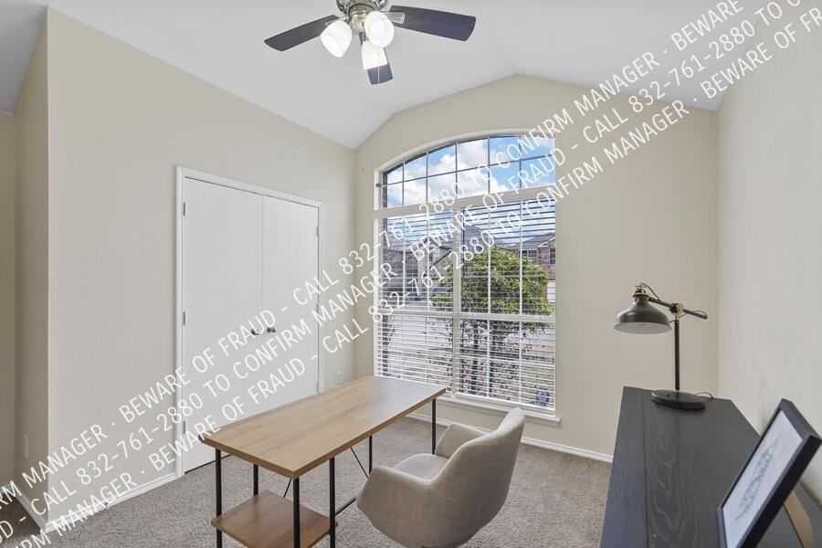 1118 Grace Dr - Photo 3 of 20