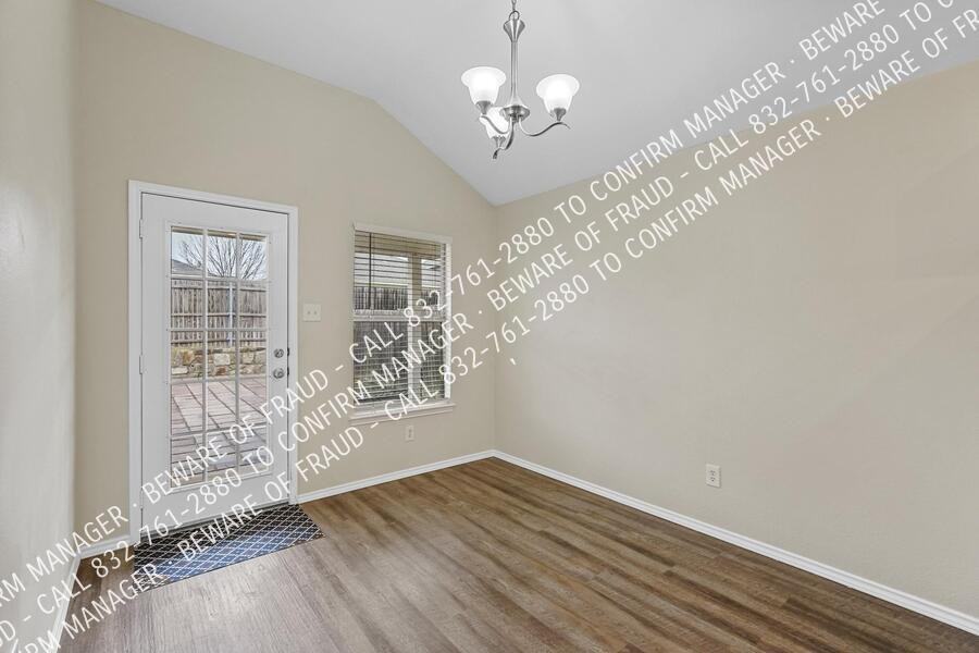 1118 Grace Dr - Photo 4 of 20