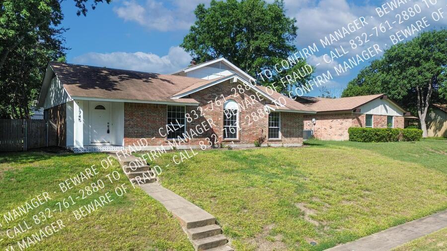 1745 Crystal Way - Photo 7 of 28