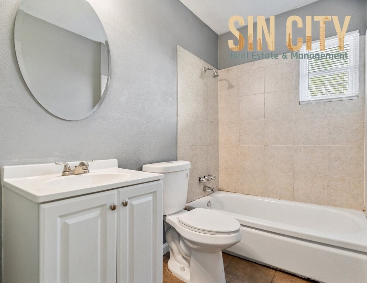 238 W Cleveland Ave #E - Photo 3 of 18