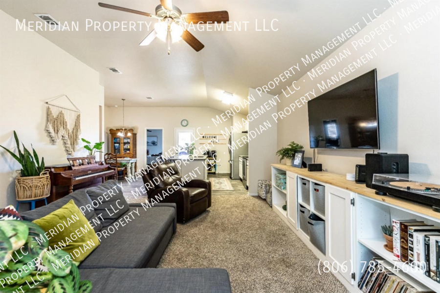 7456 104th St - Photo 3 of 30