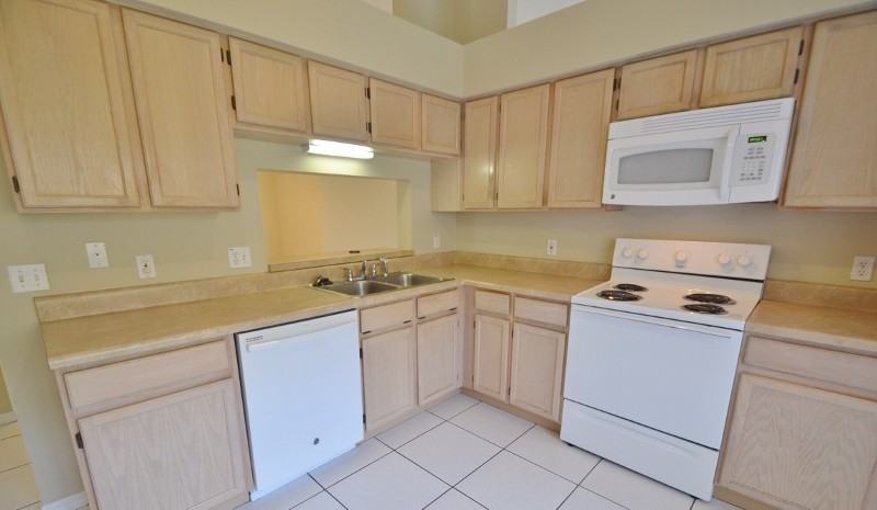 8443 Fort Thomas Way - Photo 3 of 17