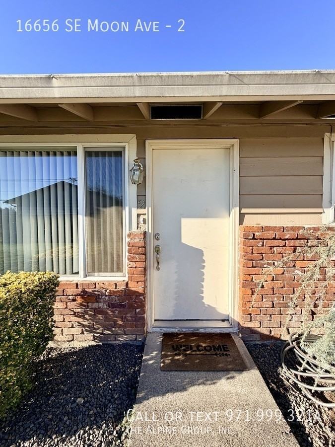 16656 Se Moon Ave #2 - Photo 2 of 21