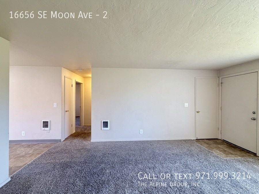 16656 Se Moon Ave #2 - Photo 4 of 21