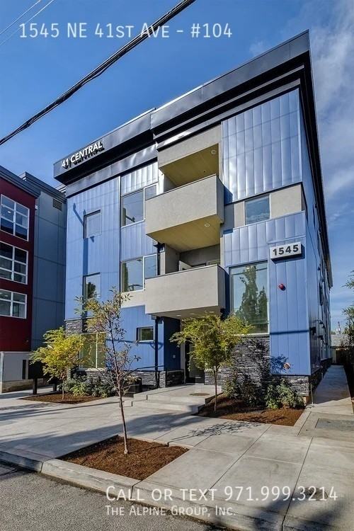 1545 Ne 41st Ave #104