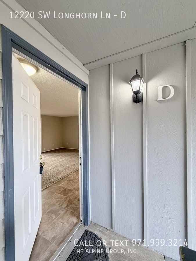 12220 Sw Longhorn Ln #D - Photo 3 of 18