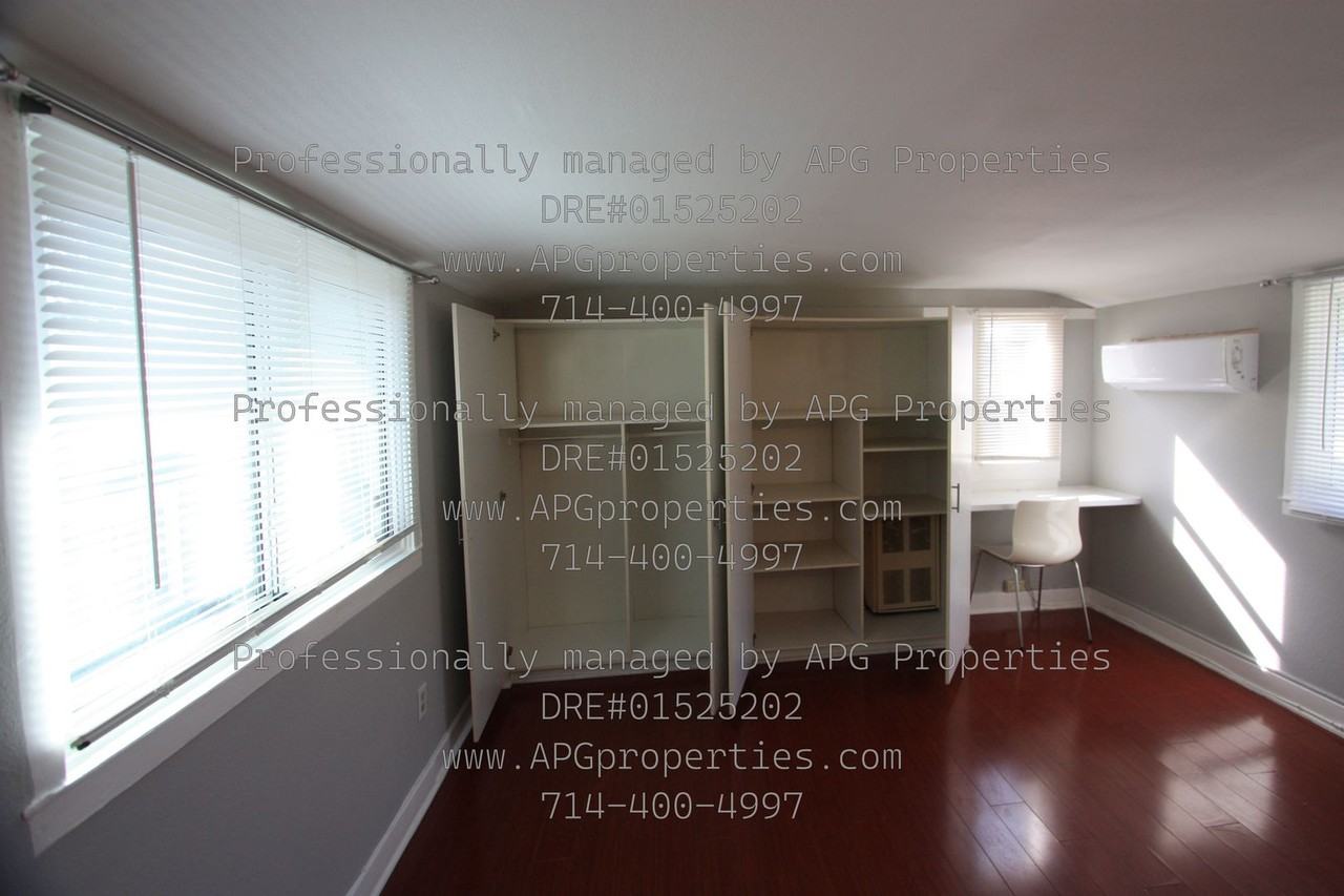 136 1/2 N Yale Ave - Photo 7 of 17