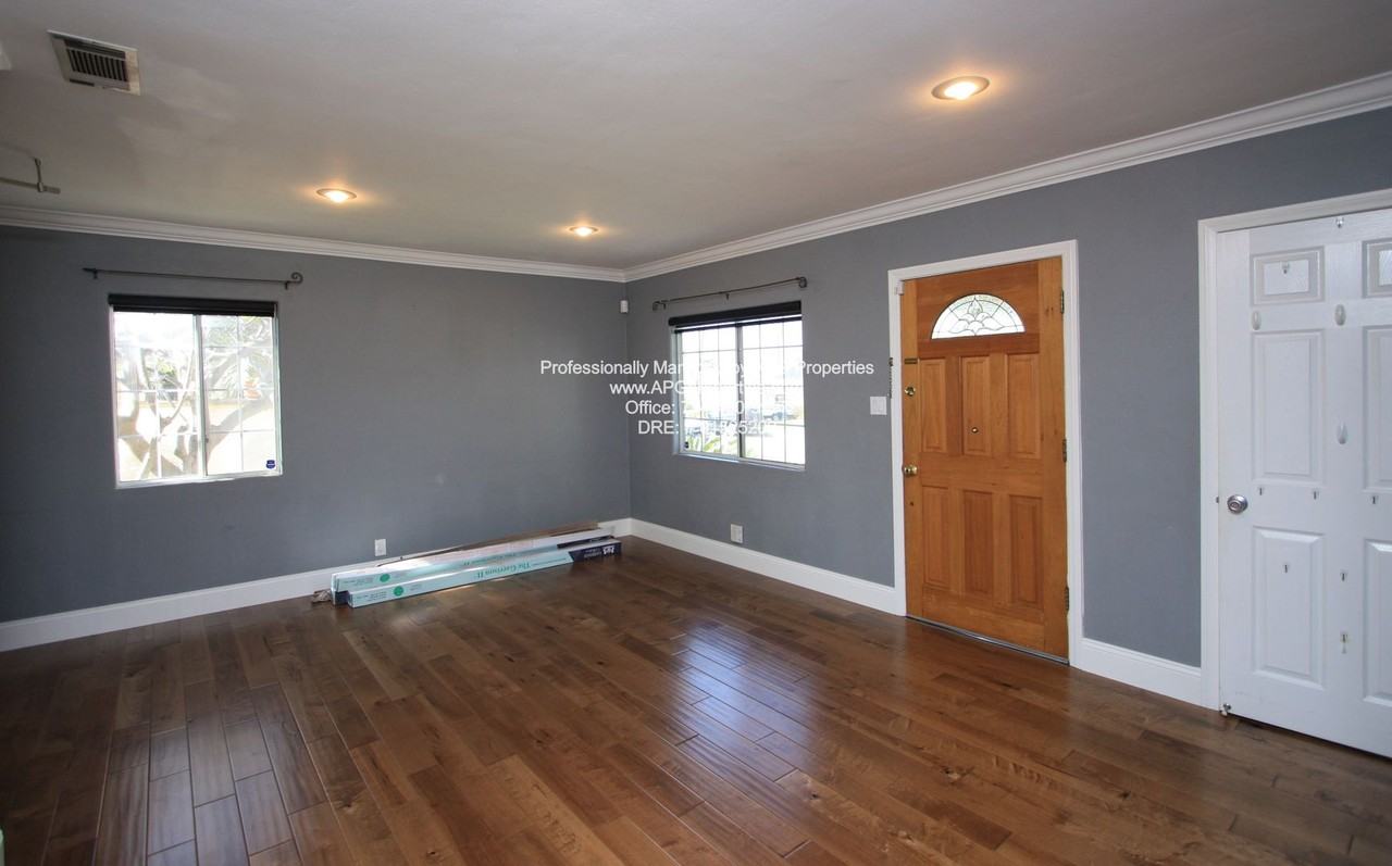222 Alpine St - Photo 3 of 20