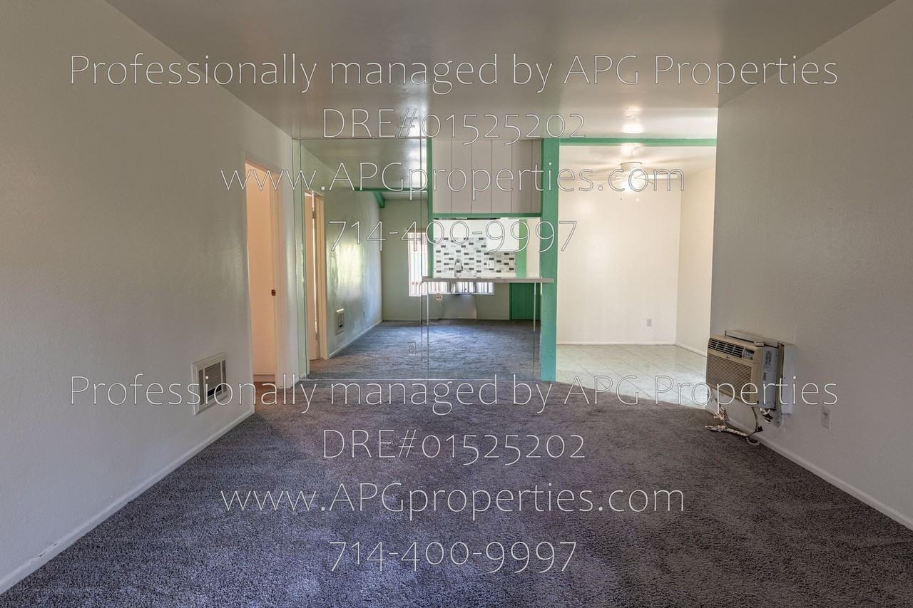 1040 W Macarthur Blvd #66 - Photo 3 of 26