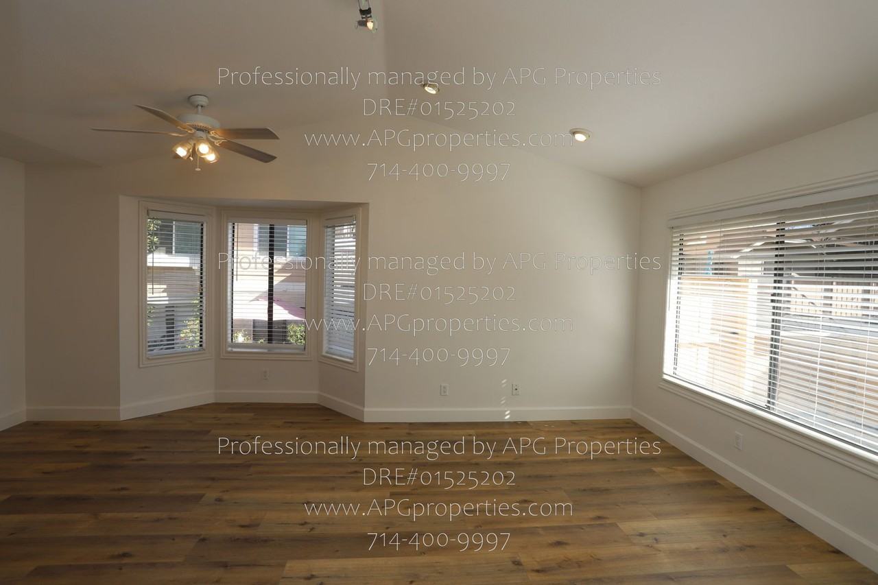 7704 Elmdale Way - Photo 4 of 39