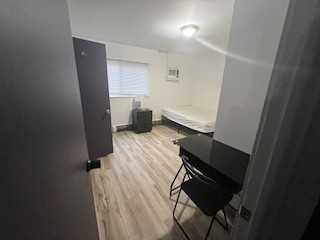 1548 Jones Dr #1548-2 - Photo 2 of 4