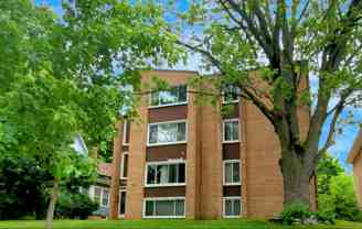 927 S Forest Ave - Photo 1 of 1