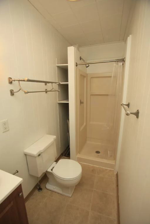 526 S Division St #526-8 - Photo 4 of 40