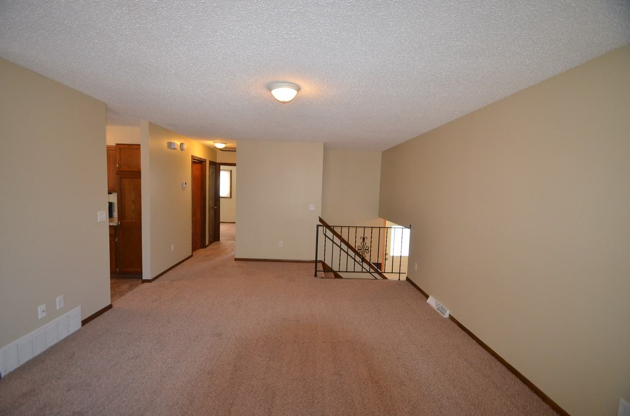 731 County Rd B2 E - Photo 3 of 13