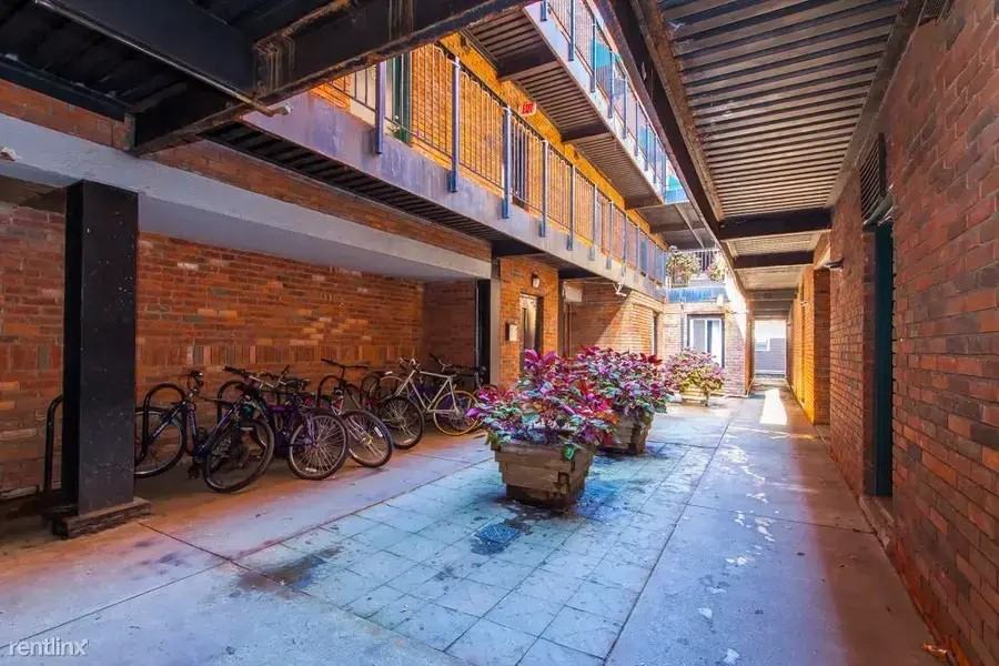 1224 Washtenaw Ct #1224-21 - Photo 5 of 14