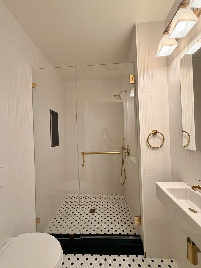 1249 Kearny St - Photo 6 of 37