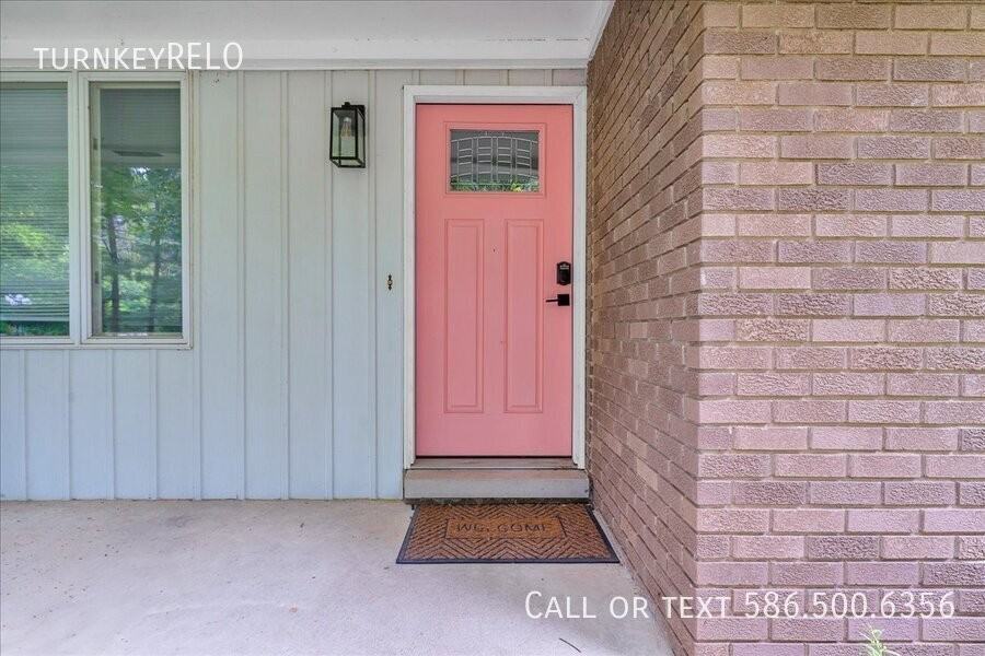 3465 Hazelton Ave - Photo 4 of 42