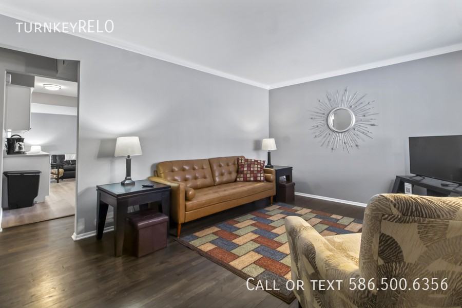 38428 Tottenham Rd - Photo 2 of 50