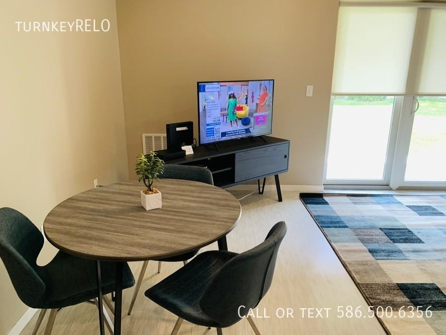 29039 Southfield Rd #112 - Photo 5 of 18