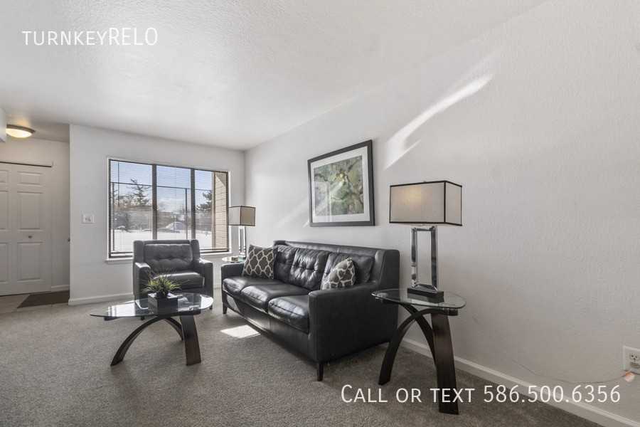 2562 Tavistock Ct - Photo 2 of 20