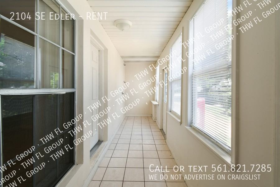 2104 Se Edler Dr #RENT - Photo 4 of 25