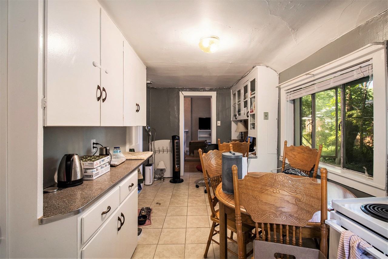 1020 W. Huron #5 - Photo 5 of 9