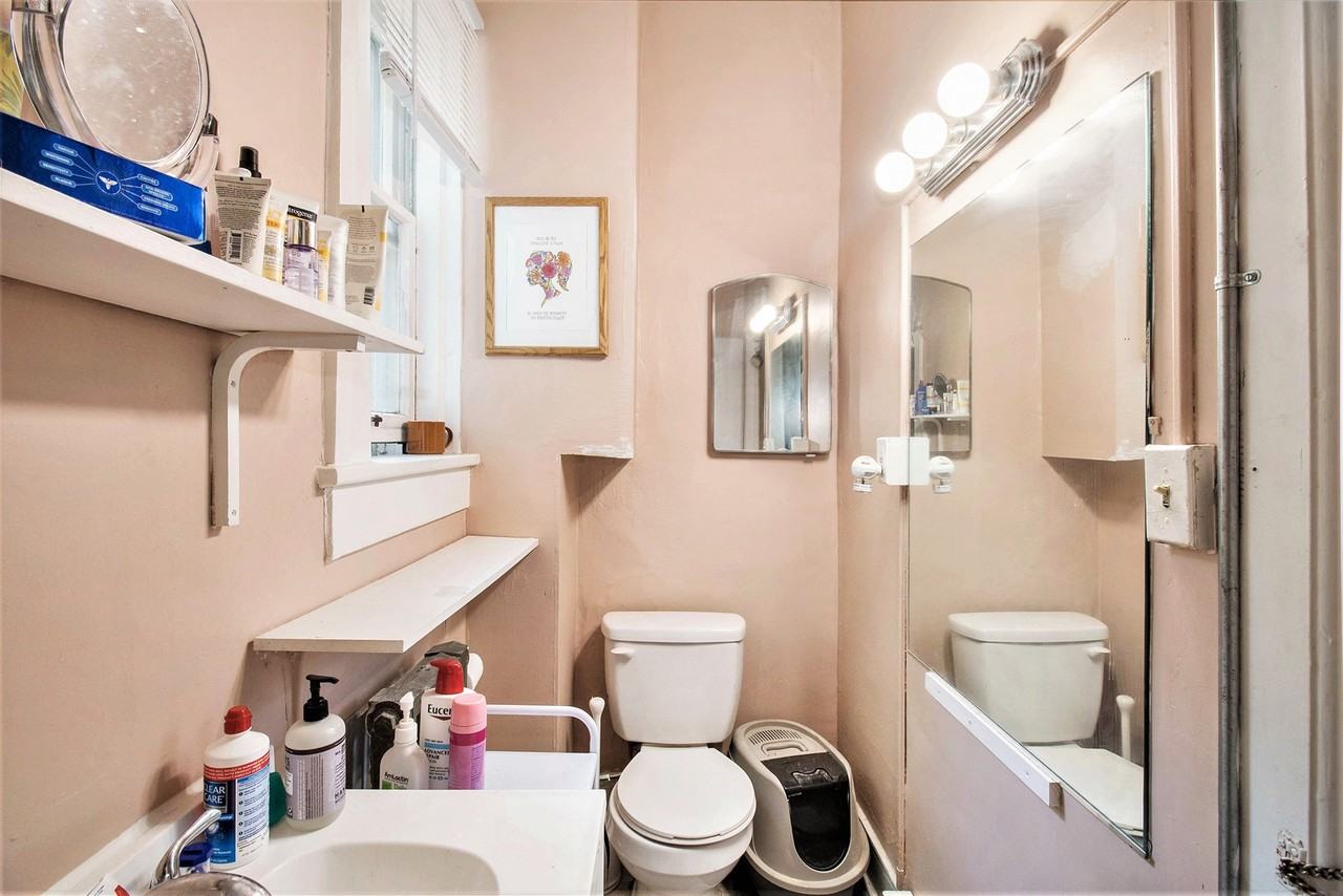 1020 W. Huron #5 - Photo 7 of 9