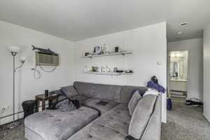 featured image of 1327 Wilmot St #7