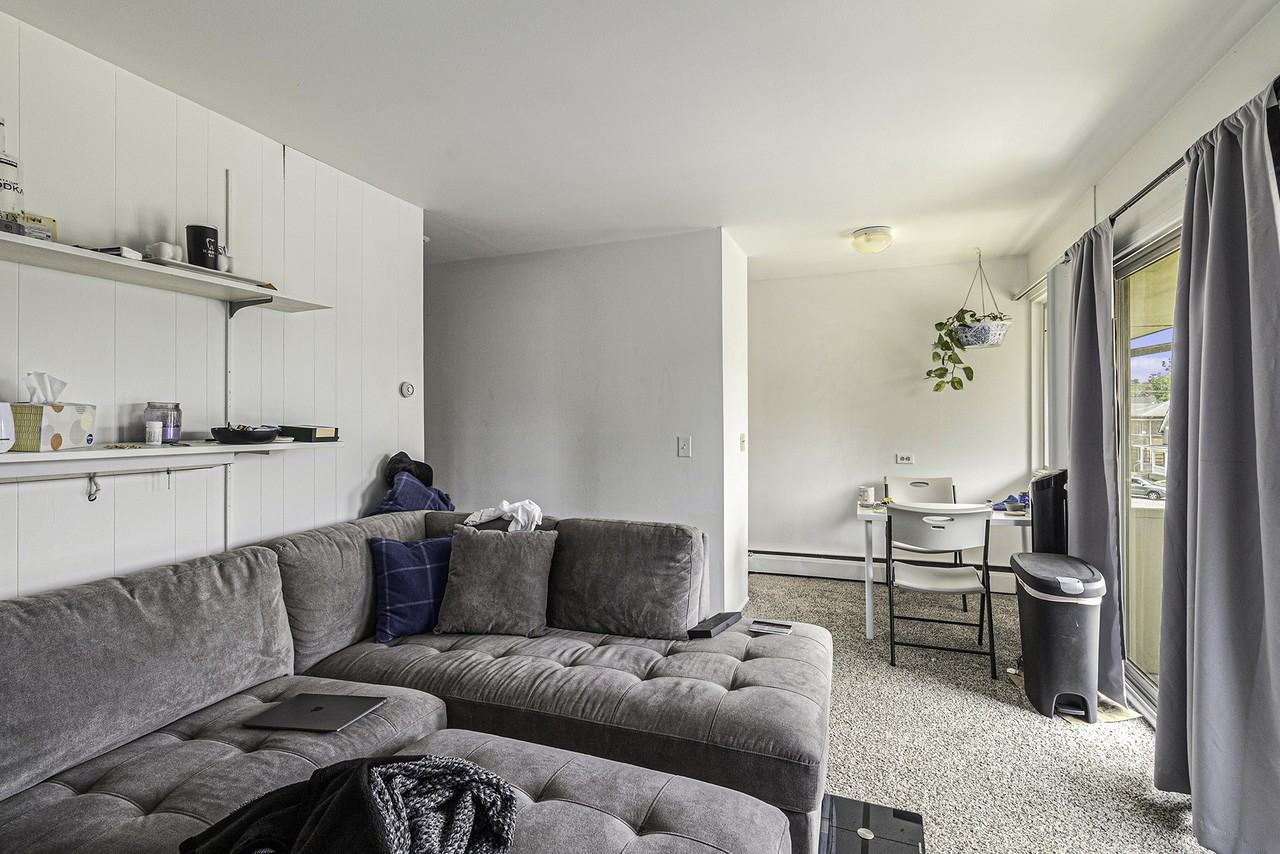 1327 Wilmot St #7 - Photo 2 of 10