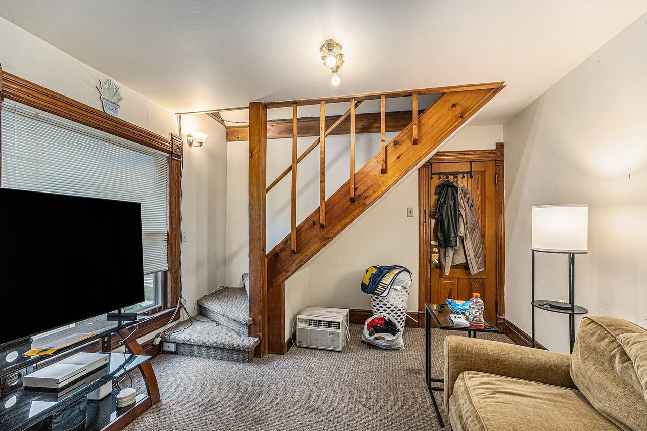 528 5th St #2 - Photo 3 of 13