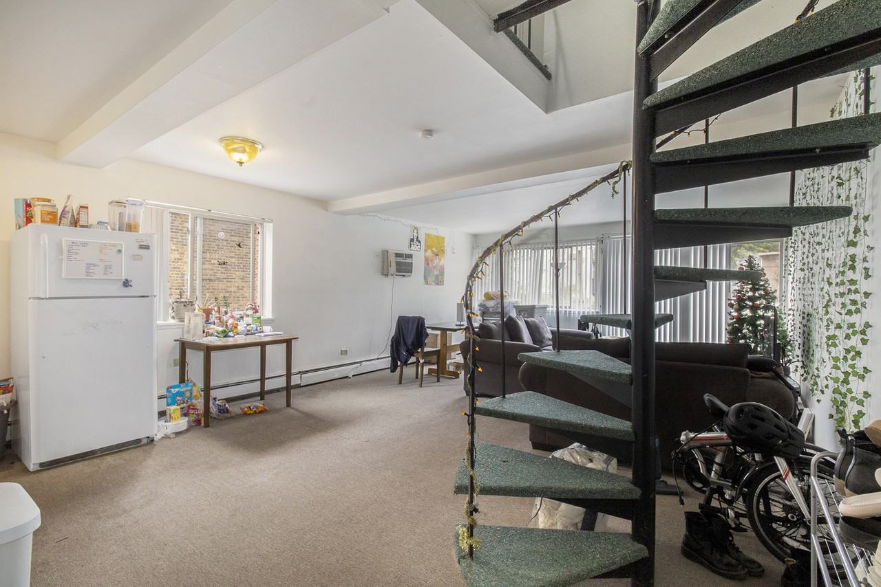 1327 Wilmot St #4 - Photo 7 of 13